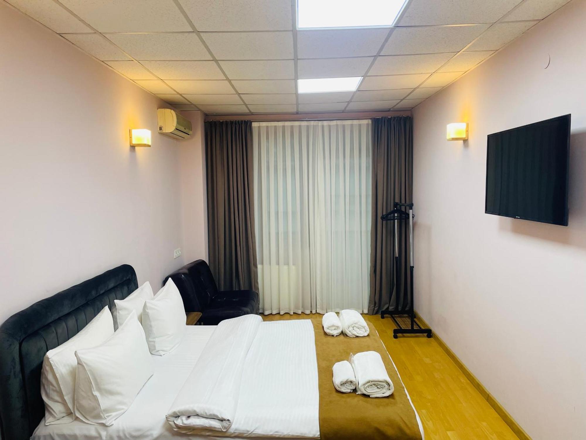Hotel Four Seasons ティビリシ エクステリア 写真