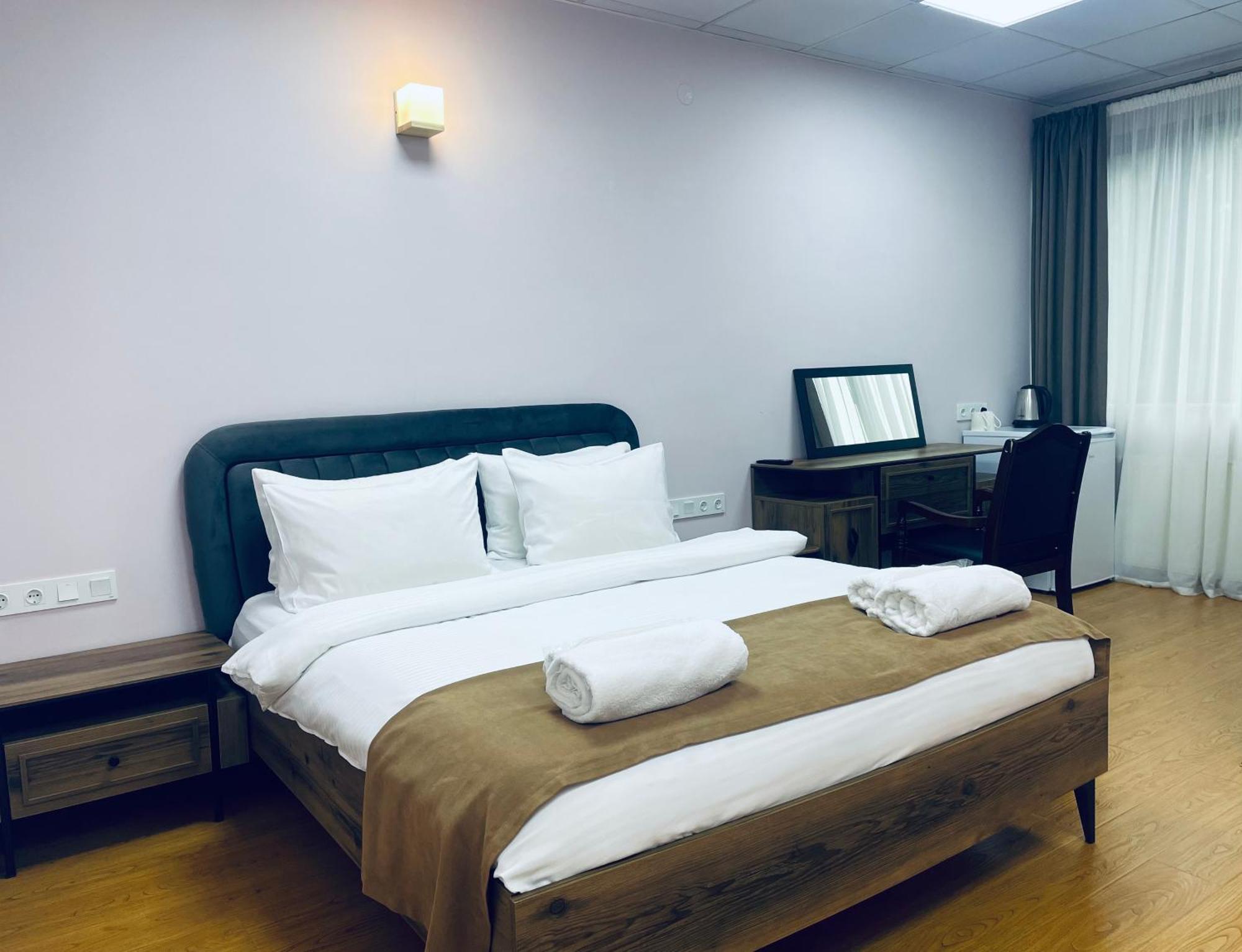 Hotel Four Seasons ティビリシ エクステリア 写真